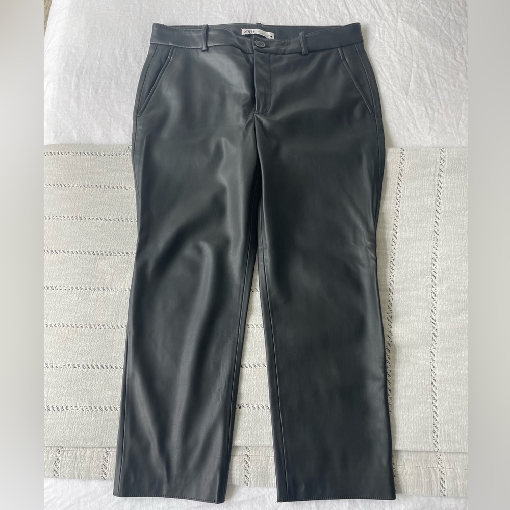 Zara Faux Leather Cropped Pants L